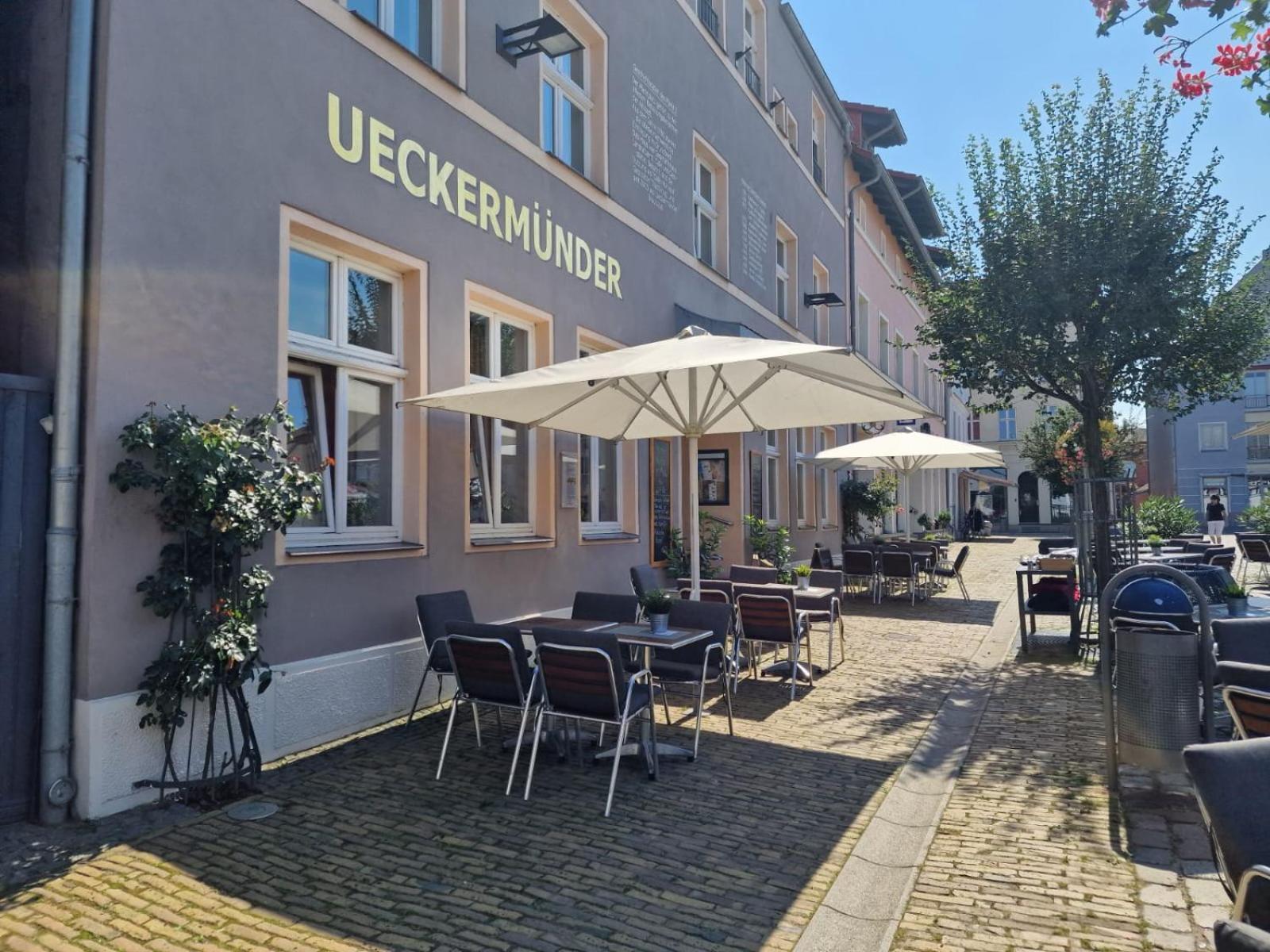 Hotel Am Markt & Brauhaus Stadtkrug Ueckermünde Exterior foto